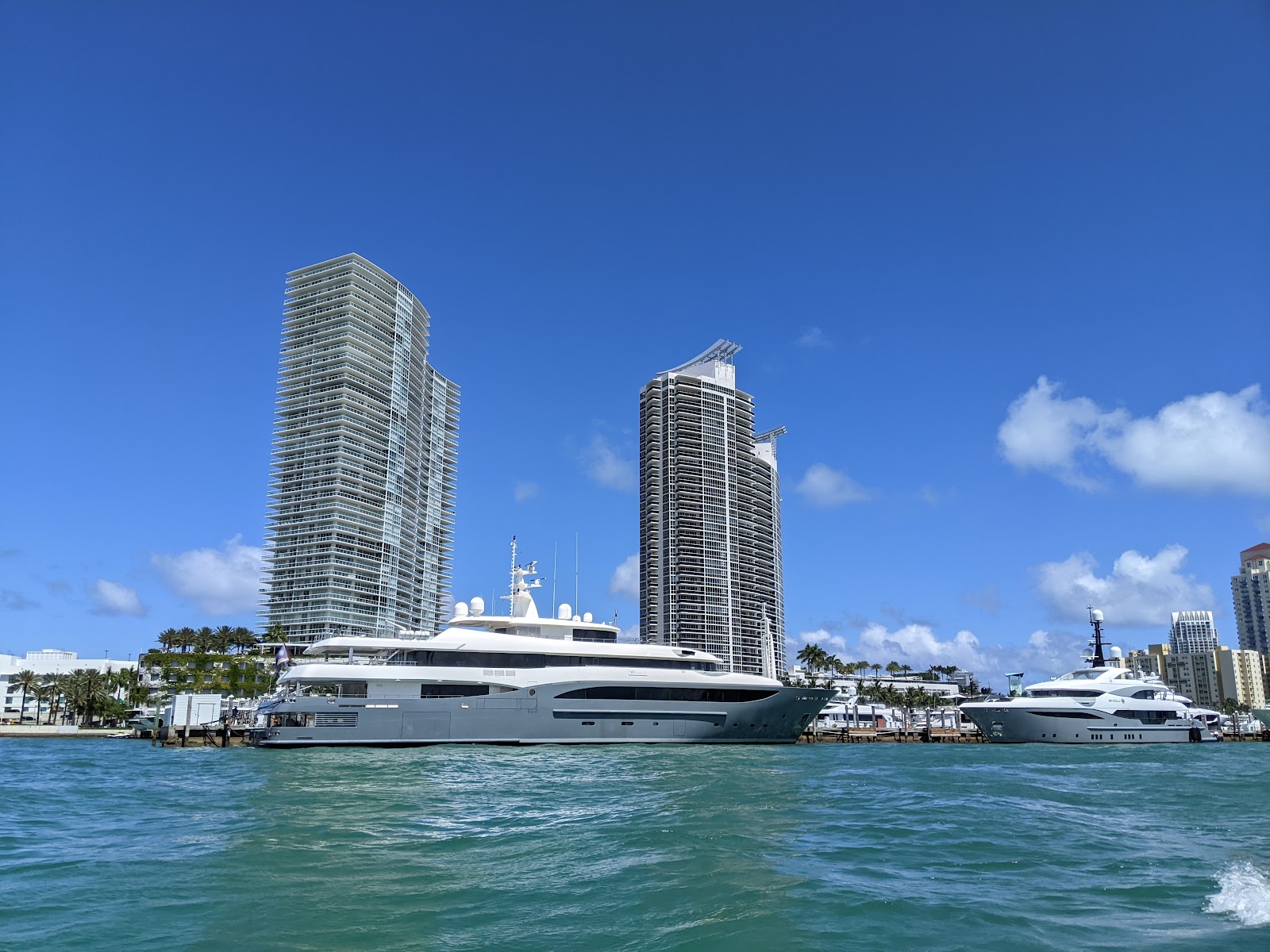 Brickell, Miami — Sky-High Living, Bay-Front Walks, and the Financial District's Surprising Restaurant Scene