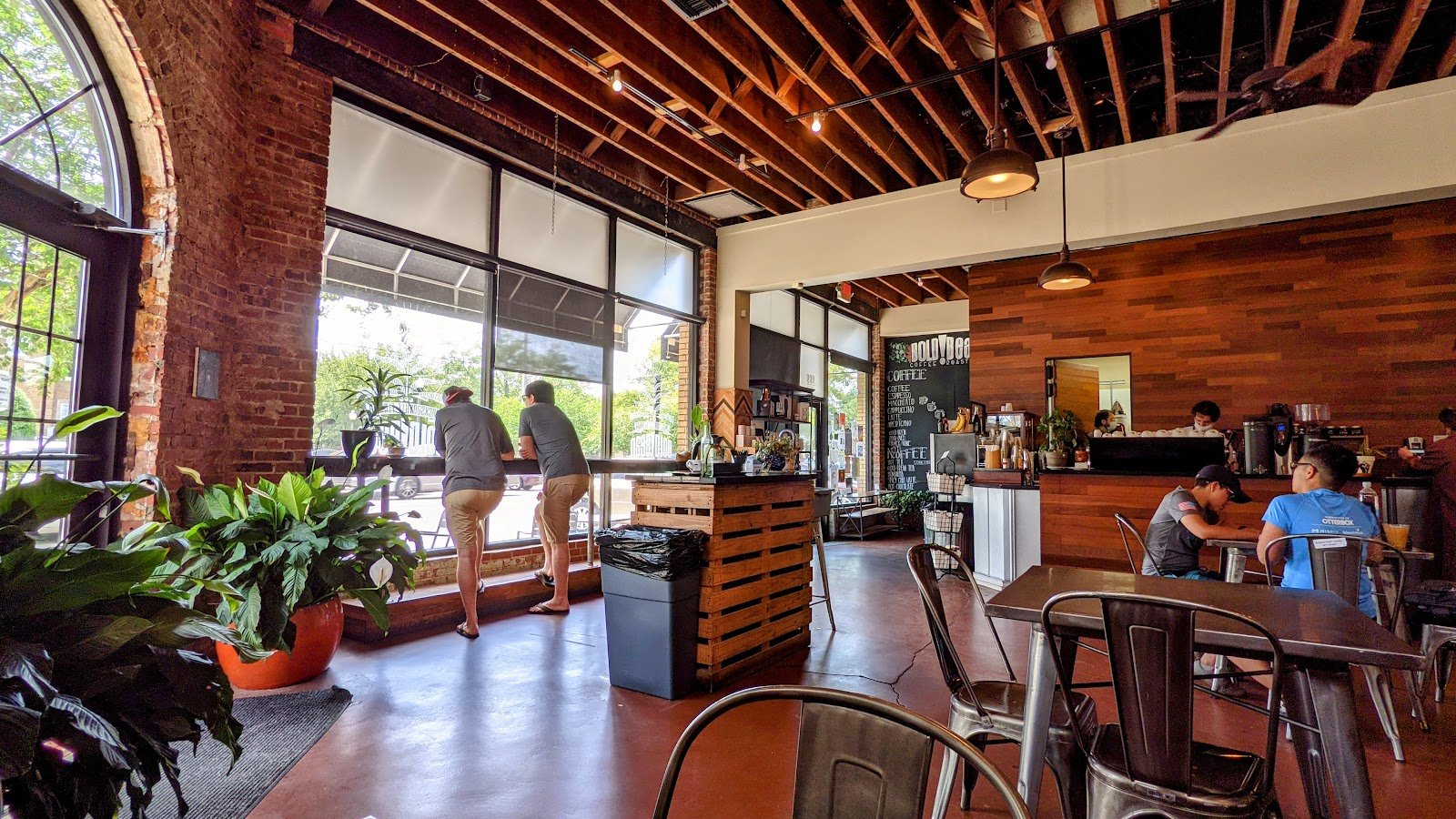 Dog-Friendly Coffee Shops in Jacksonville — Where to Bring the Pup