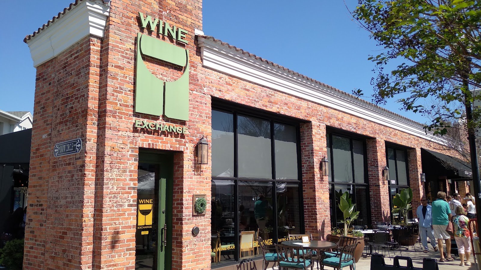 Hyde Park, Tampa — South Tampa's Walkable Heart, SoHo Strip, and Bayshore Sunsets