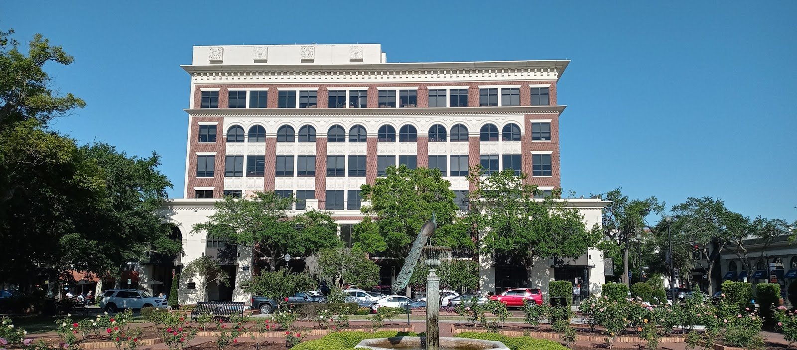 Winter Park, Orlando — Park Avenue Brunch, the Morse Museum, and the Local's Side of Central Florida
