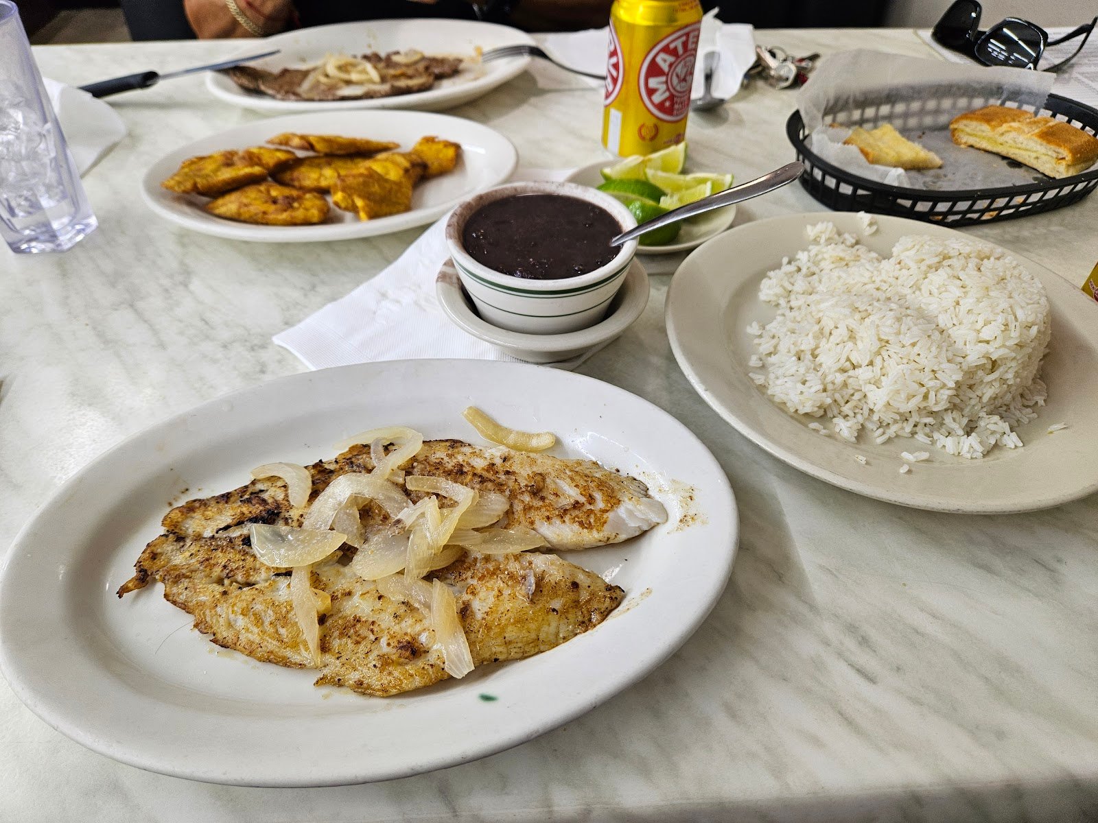 Arco Iris Cafe