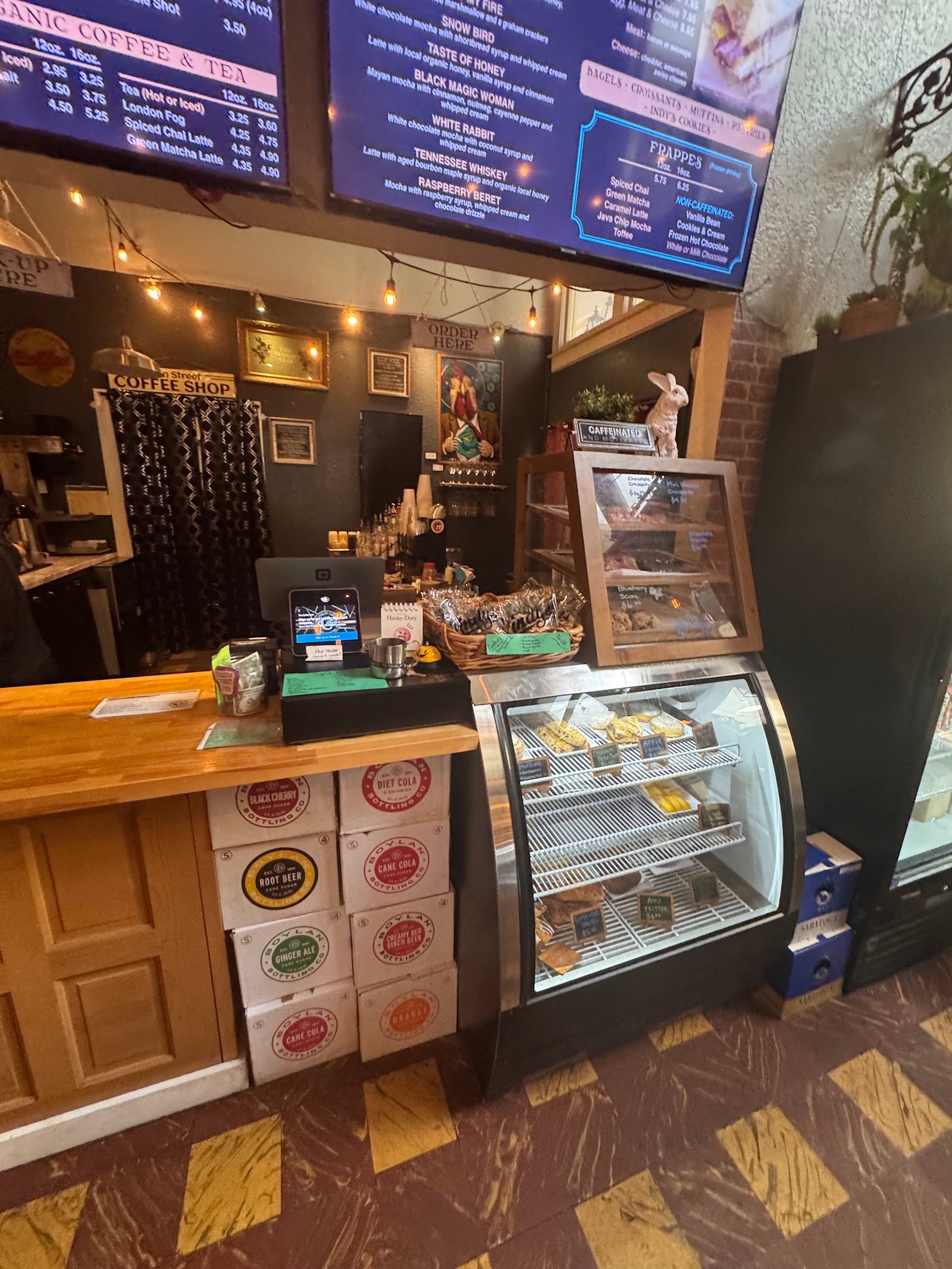 @crislipcafe