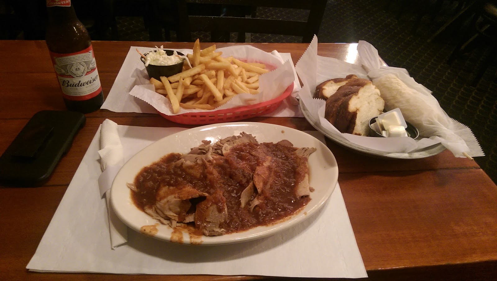 Ernie's Bar-B-Q & Lounge
