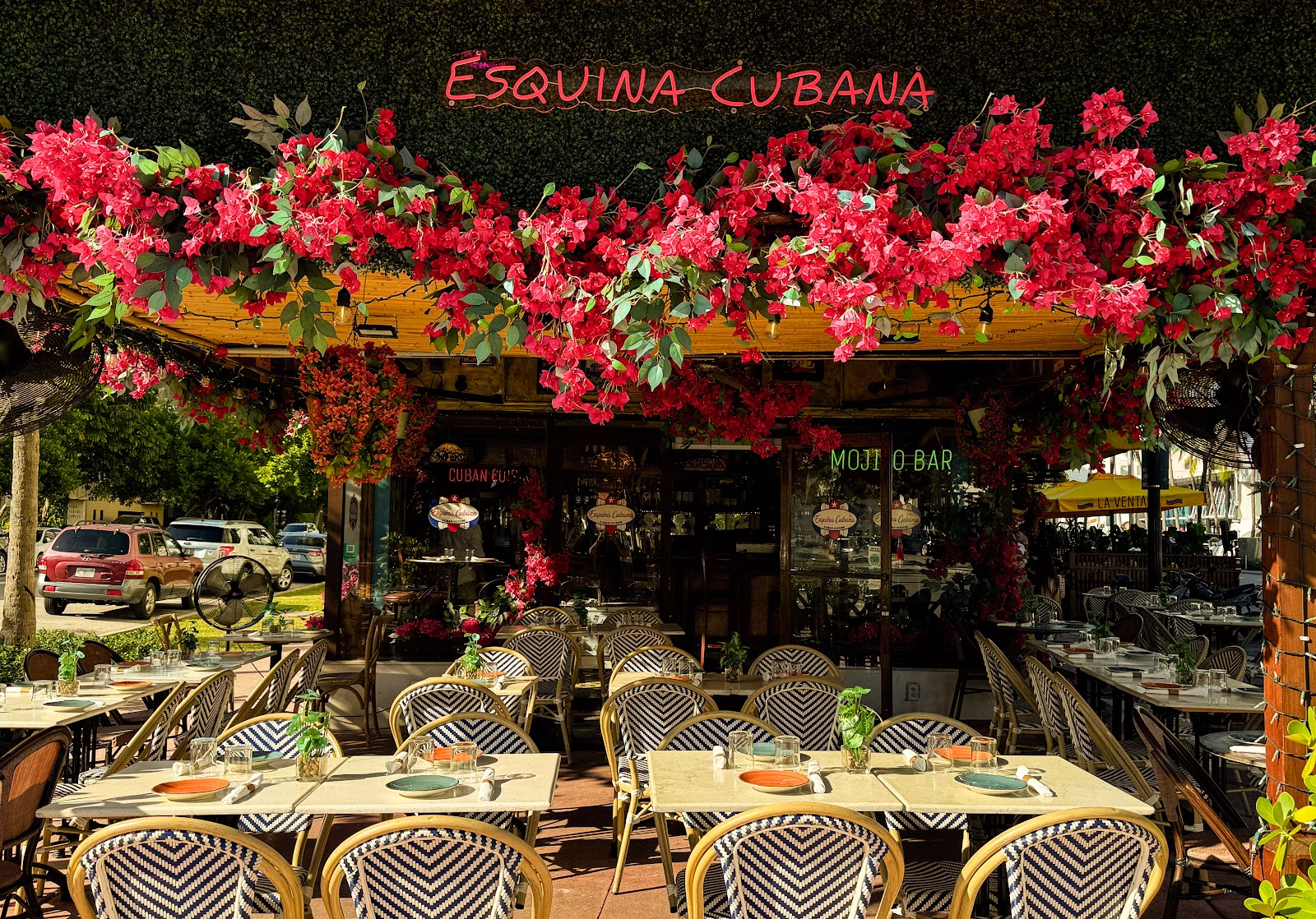 Esquina Cubana | Cuban Restaurant Miami Beach