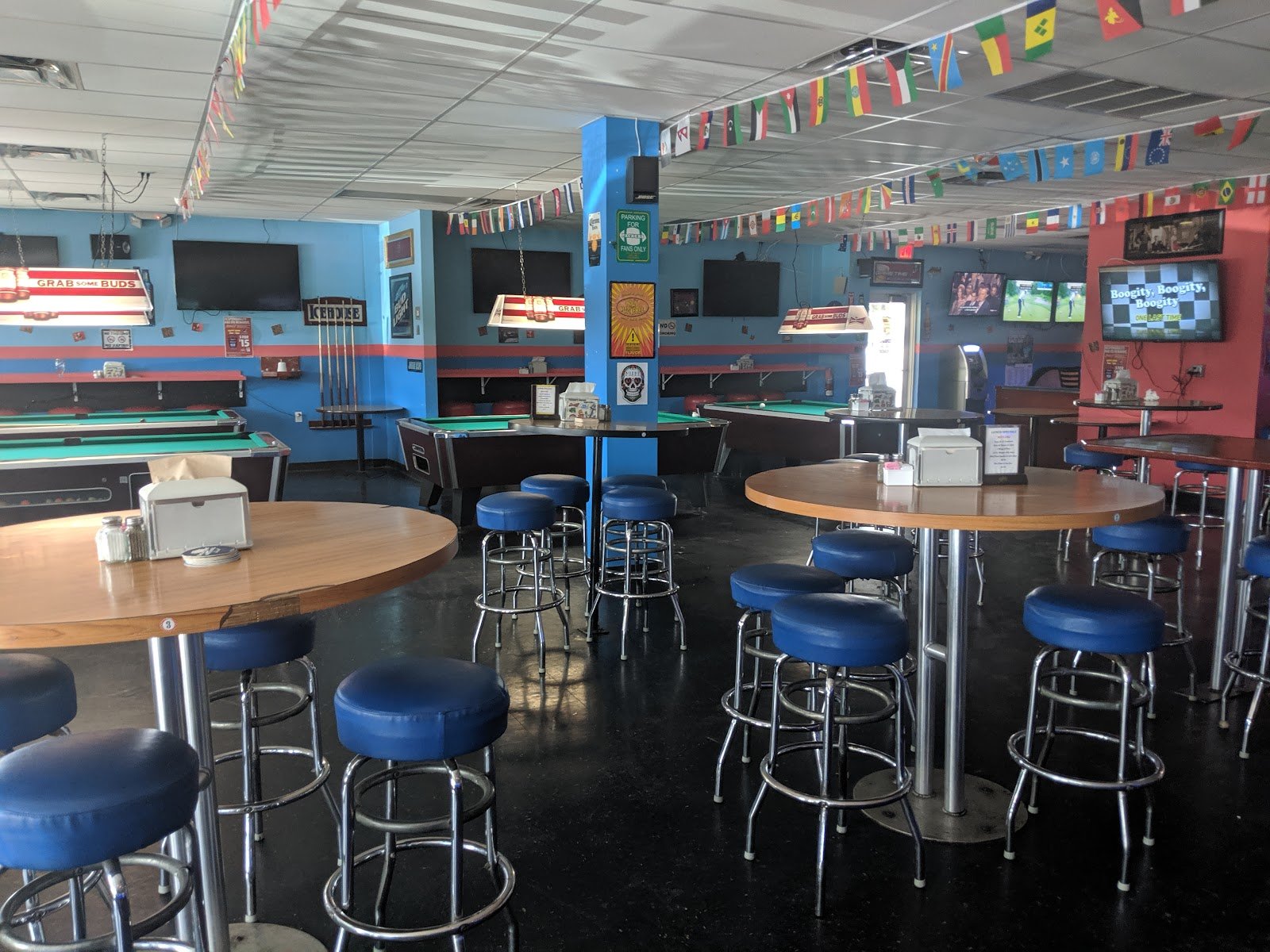 Freddie's Anchor Sports Grill