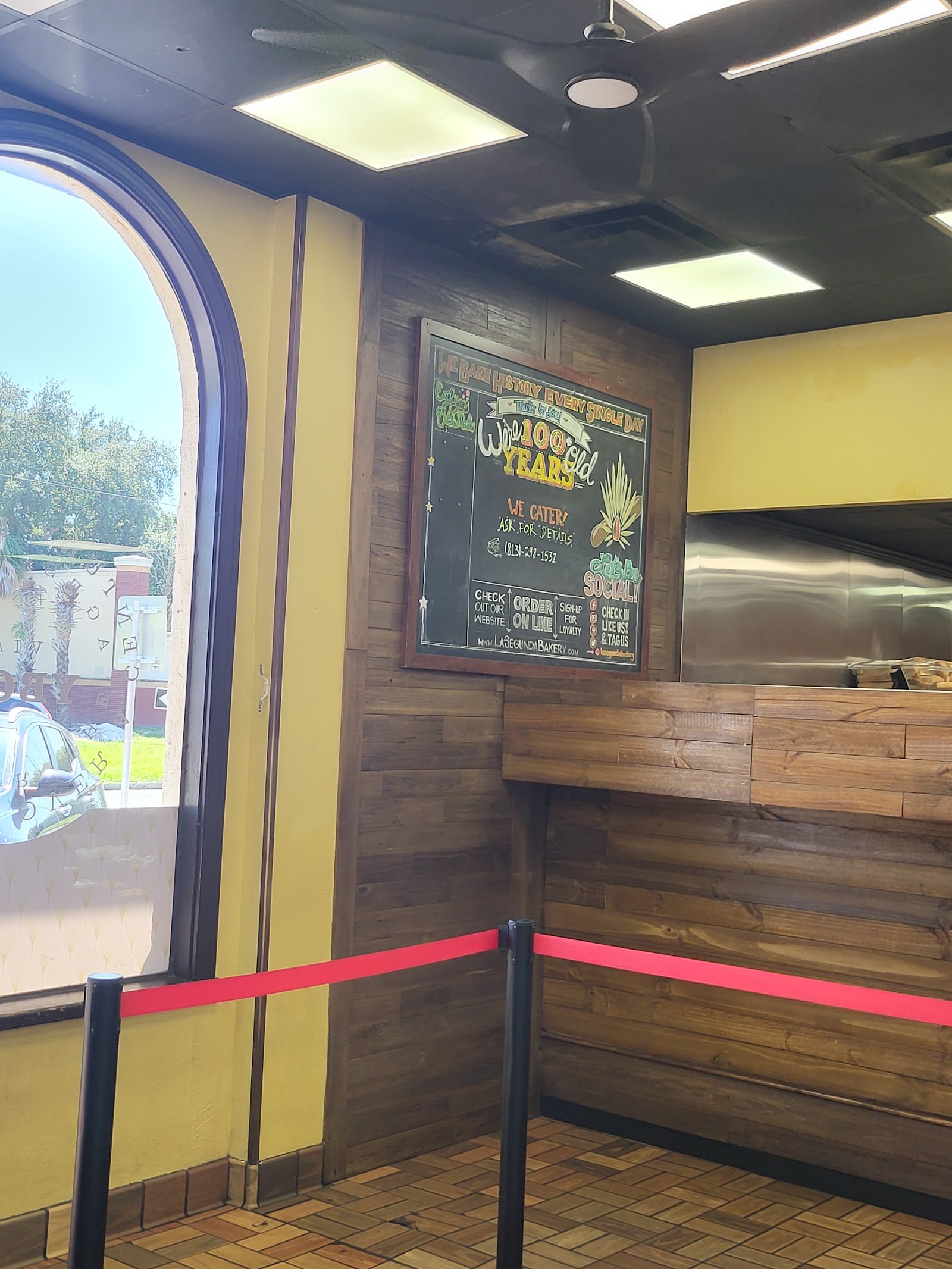 La Segunda Bakery and Cafe