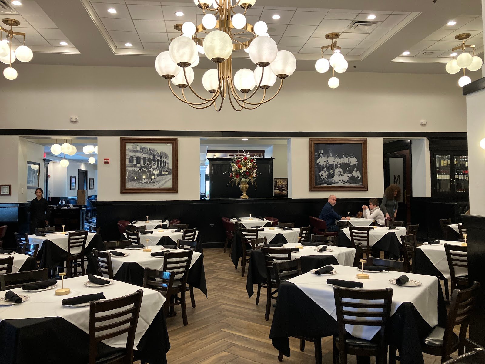 Maggiano's Little Italy