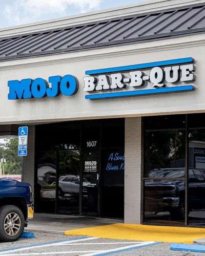 Mojo Bar-B-Que, A Southern Blues Kitchen