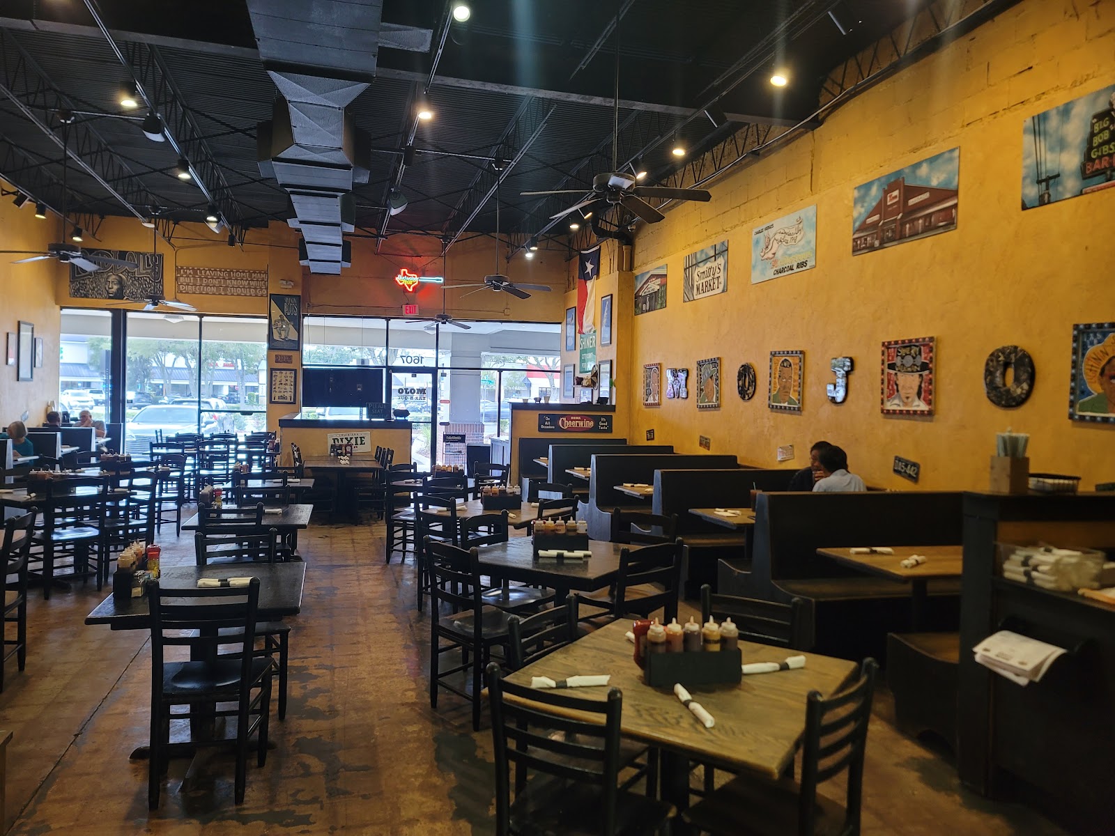 Mojo Bar-B-Que, A Southern Blues Kitchen