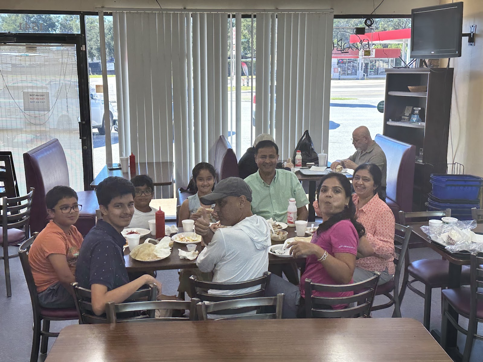 Wally's Gyros & Subs