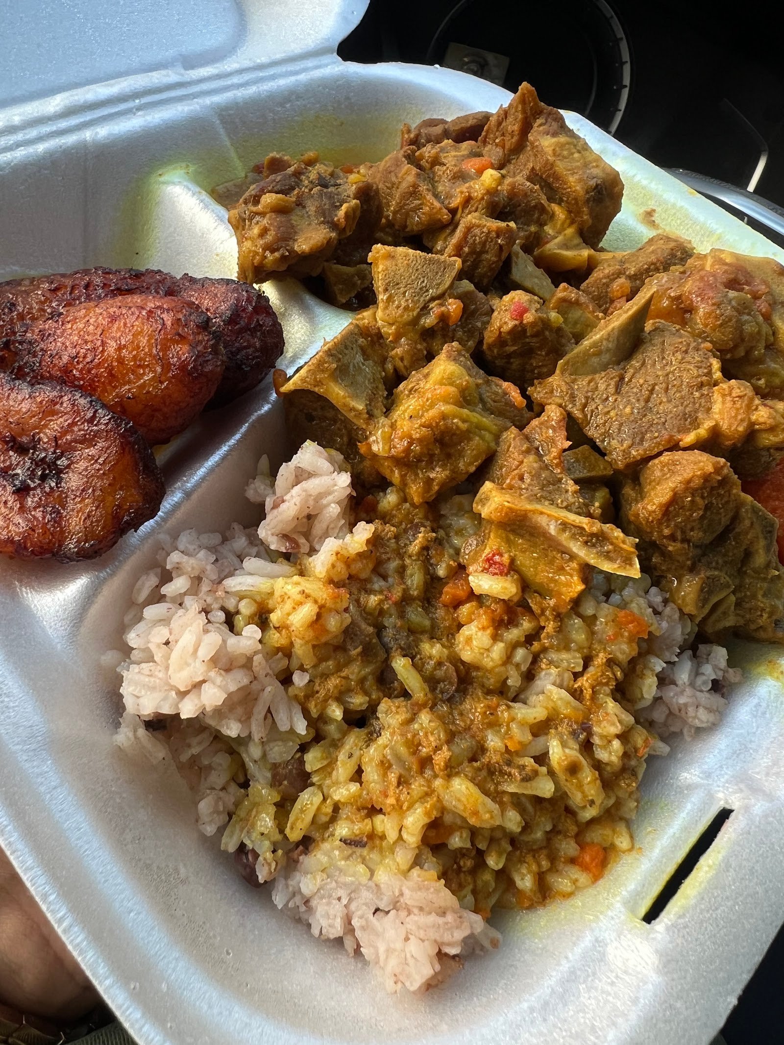 Yardie CC Caribbean Cuisine